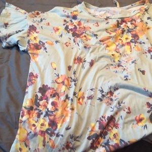 Floral print blouse